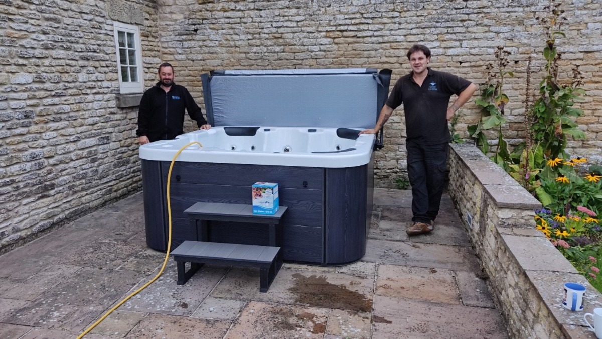 Chicago Hot Tub Install 18th Sept 2020 www.seasidehottubs.co.uk