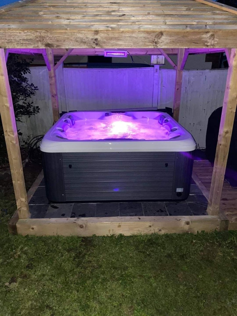 Hot Tubs For Sale New Hot Tubs and Used Hot Tubs Seaside Hot Tubs
