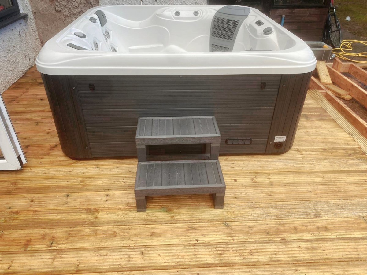 The Louisiana Hot Tub