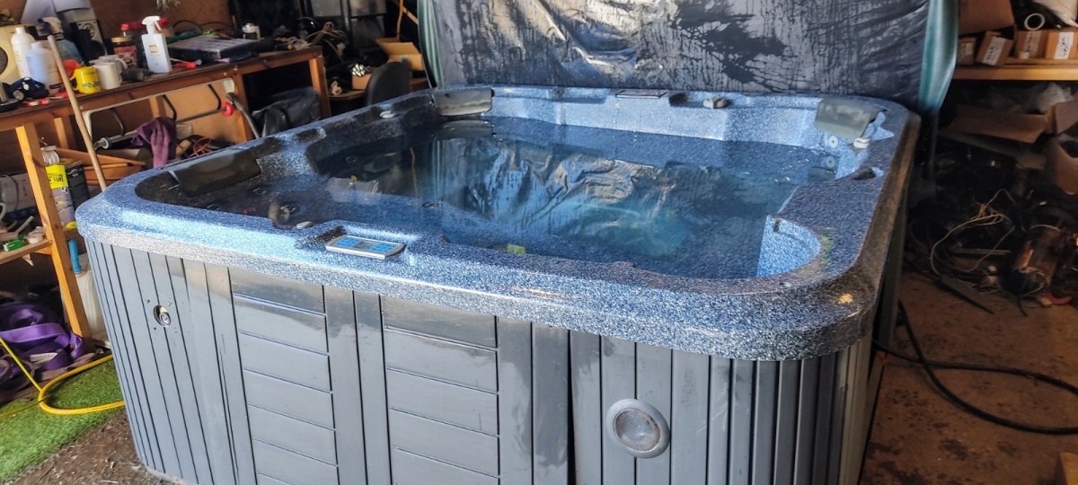 Large Blue and Grey Hot Tub