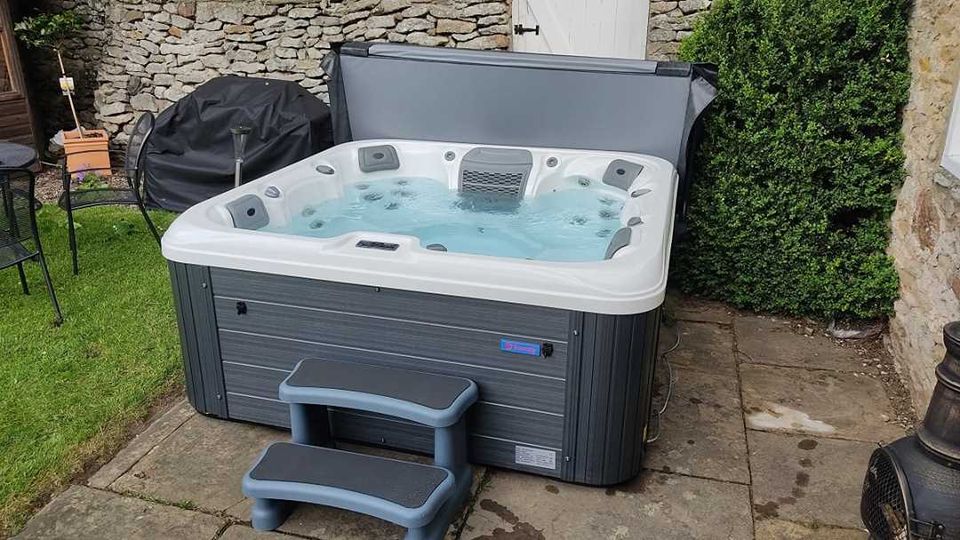 The Fabulous Vegas Hot Tub in stock now why Wait?