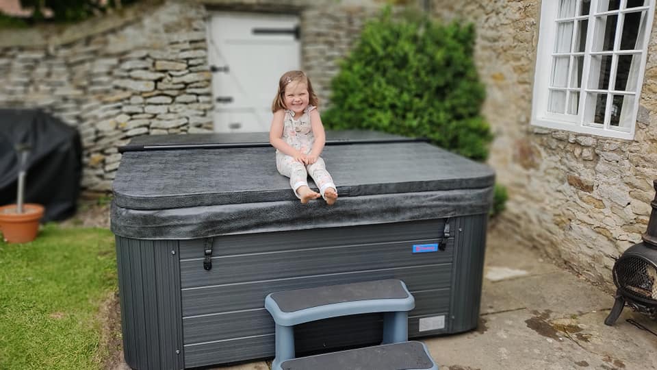 we-had-a-little-helper-this-morning-as-we-installed-a-vegas-tub-into-a-holiday-cottage-just-outside-scarborough-have-a-holiday-let-and-wondering-abo