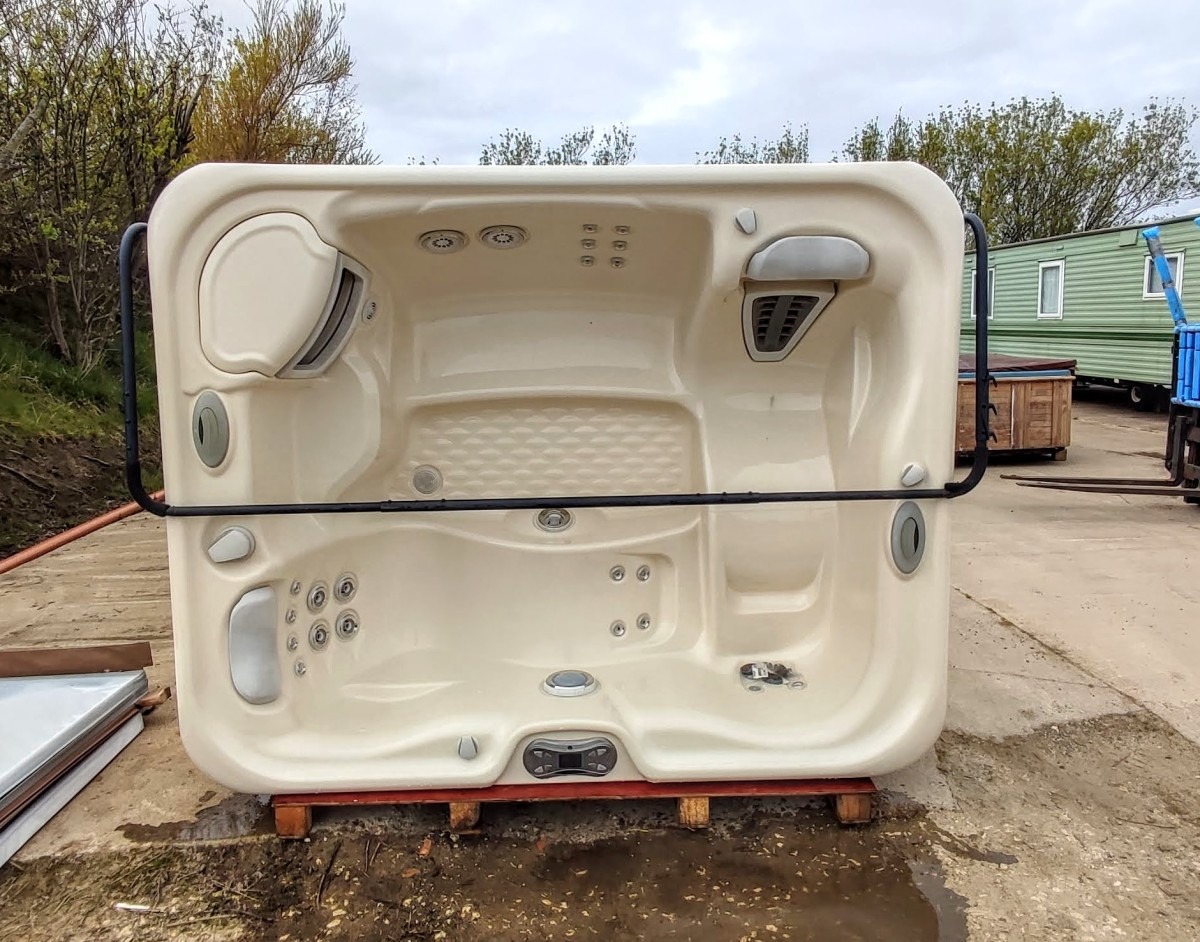 Hot Tubs for Sale Used Hot Tubs for Sale Seaside Hot Tubs