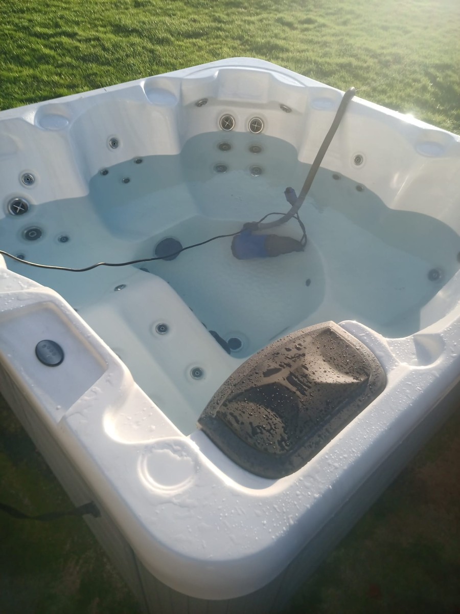 Hot Tub Service Seaside Hot Tubs hot-tub-service-seaside-hot-tubs