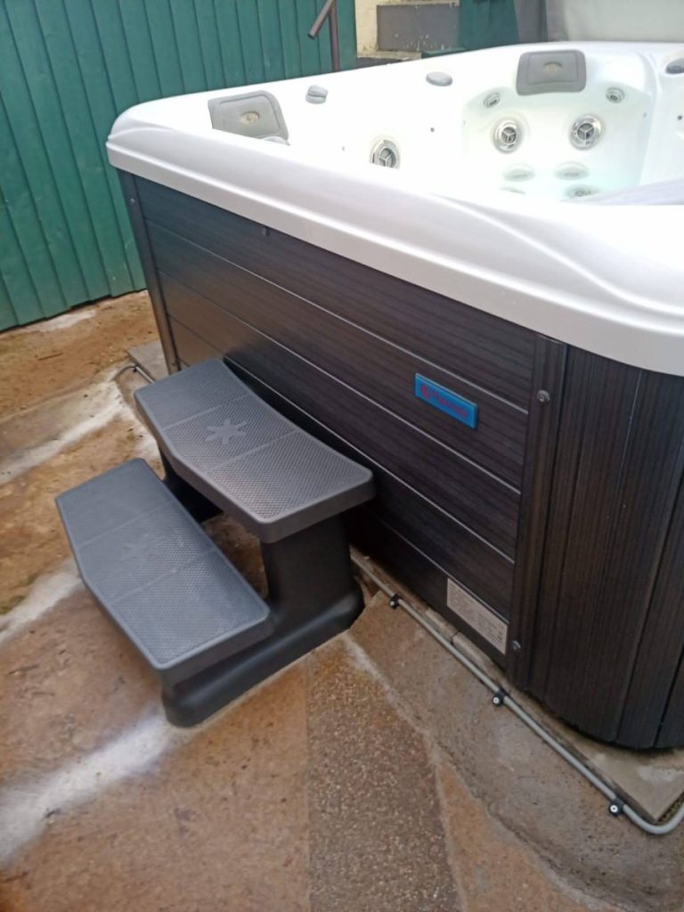 Hot Tub Service Hot Tubs For Sale New Hot Tubs For Sale and Used