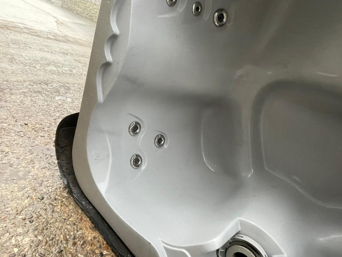 Freeflow Azure Plug and Play Used Hot Tub for Sale £1995 Hot Tubs For